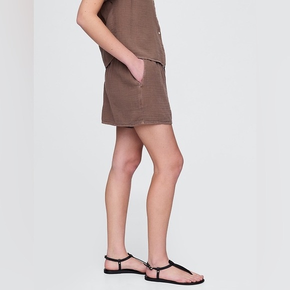 Brown GAP cotton gauze easy shorts - Picture 2 of 3
